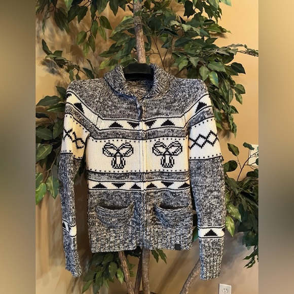🔺▪️ TNA 100% Lambswool Aztec black & cream zip front cowl collar Sweater Size: M - Picture 1 of 16